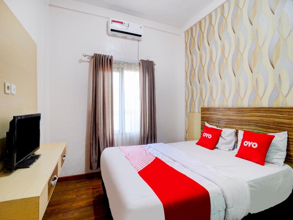 Oyo 90263 Hotel Diva Golf Μπενγκουλού Εξωτερικό φωτογραφία