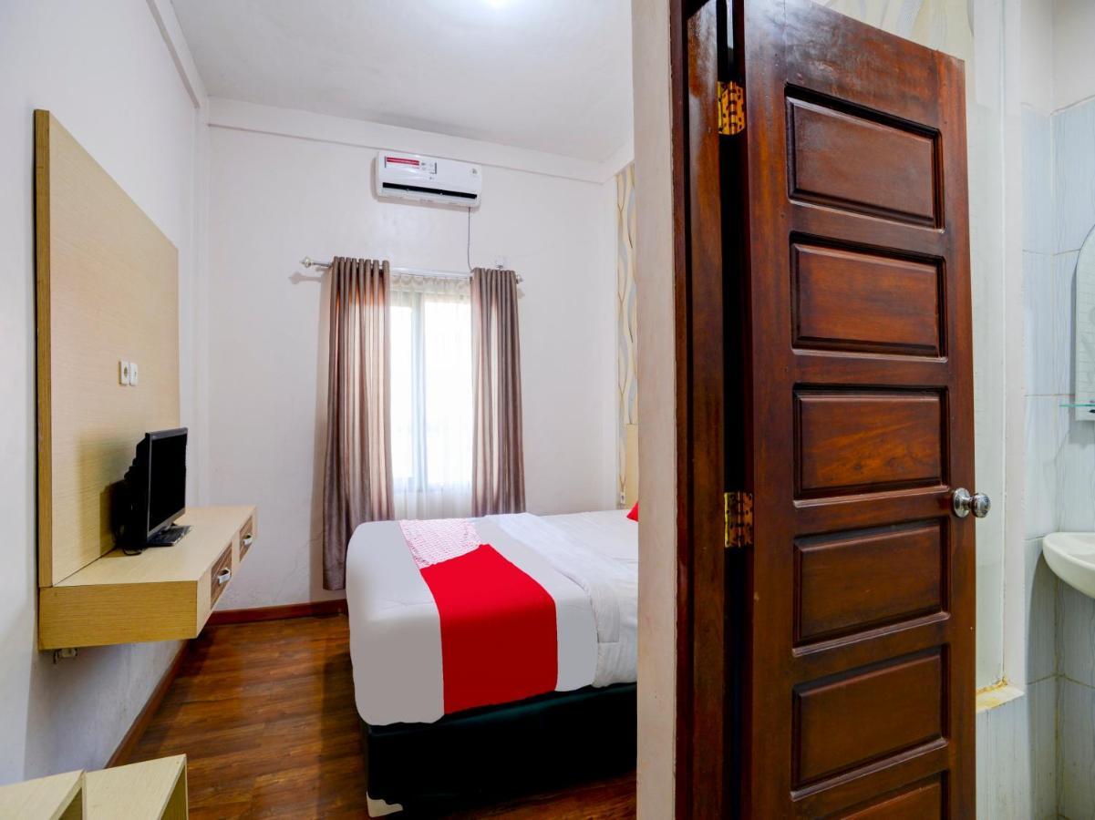 Oyo 90263 Hotel Diva Golf Μπενγκουλού Εξωτερικό φωτογραφία